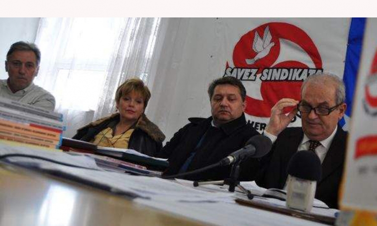 Policija i prosvjetari prijete štrajkom