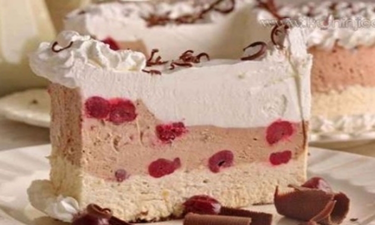Ledena kraljica torta