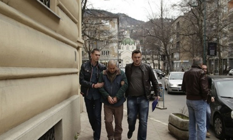 Ahmed Fočak, koji je napao Elija Taubera, predat Tužilaštvu KS