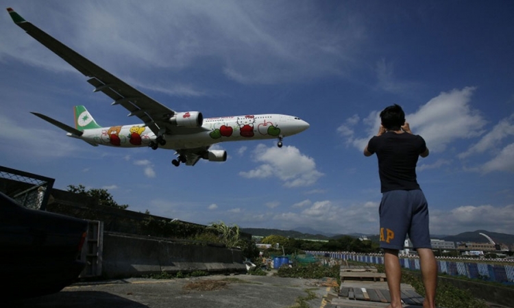 Avion bezbjedno sletio 