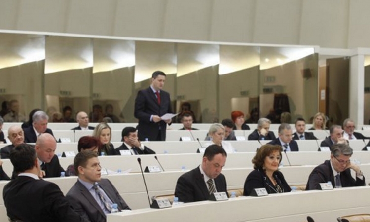 Ugovor koči raspravu o Sutorini