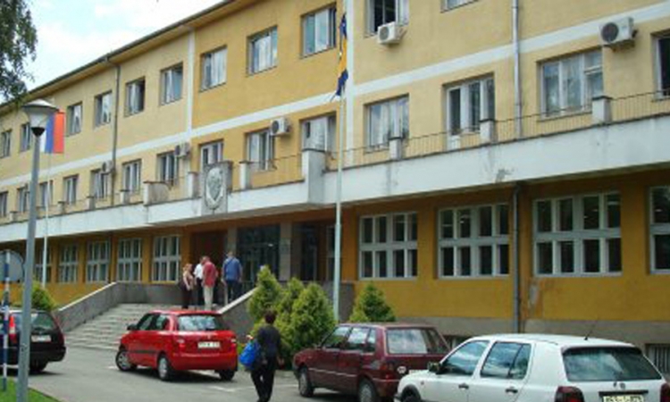 Prvog čovjeka Doboja "spasili" od novinara