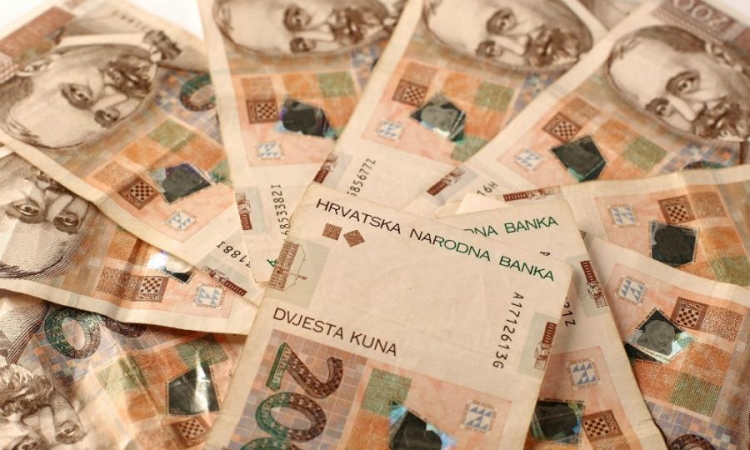 Predala 250.000 kuna lažnoj bankarici