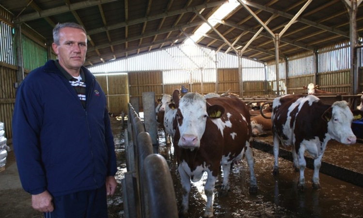 Farmeri stigli do prosjačkog štapa