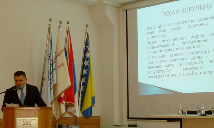 Predavanjima protiv korupcije