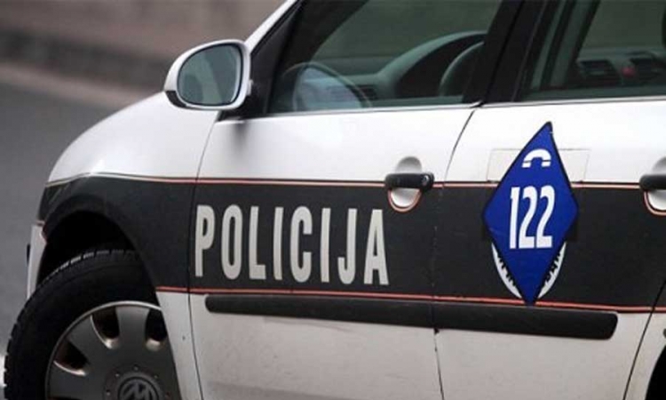 U saobraćajnoj nesreći jedno lice lakše povrijeđeno