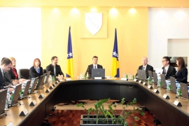 Stopirani svi konkursi za državne službenike