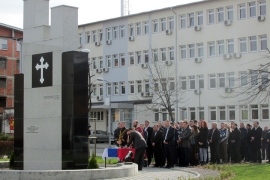Odata pošta poginulim policajcima