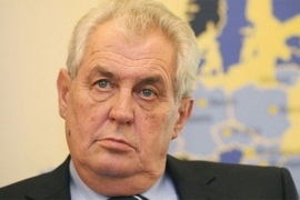 Vojna parada bez Zemana