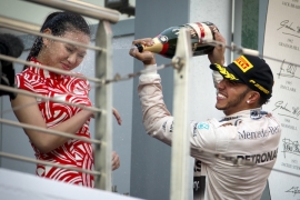 Hamilton pobjednik VN Kine