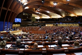 Poslanici pozivaju izvršne vlasti da spriječe "crnu listu"