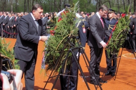 Zvaničnici položili vijence