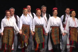 Igre i revija u čast zmijanjskom vezu