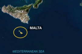 Italija: Tone brod sa 300 migranata