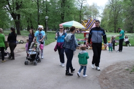 Toplo vrijeme izmamilo Banjalučane u park