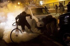 Policija ispalila gas u Baltimoru, demonstranti ustuknuli pred gardom
