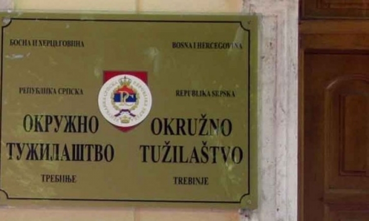 Fingirali saobraćajnu nezgodu zbog novca
