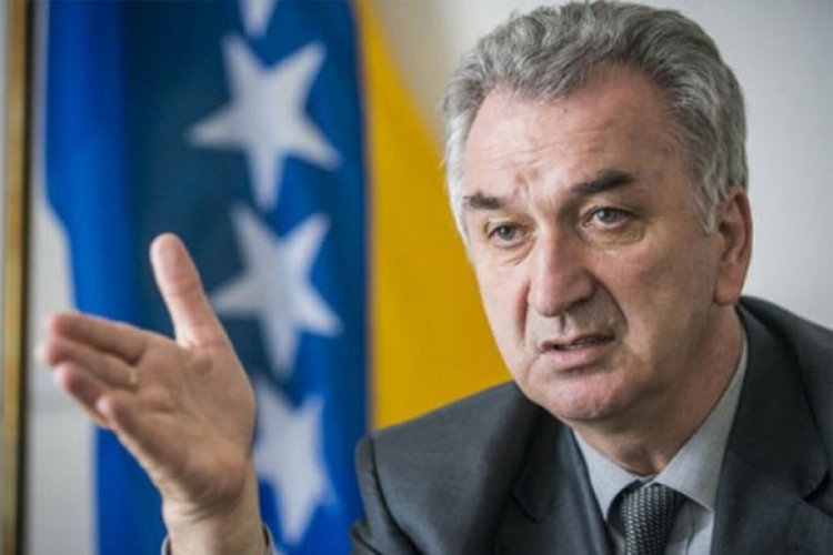 Šarović: Nema zahtjeva u vezi sa zaštitom od prekomjernog uvoza