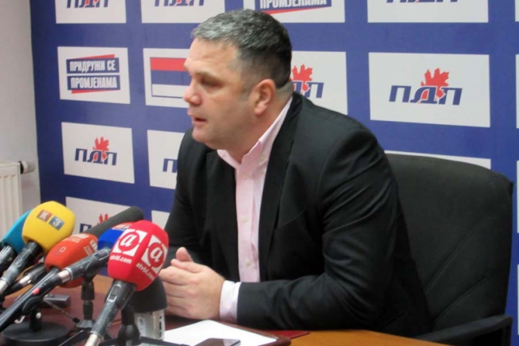 PDP: "Turski tok" "šarena laža"