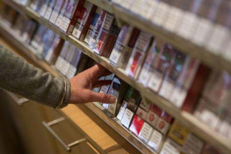 Otac i sin ukrali cigarete vrijedne 30.000 maraka