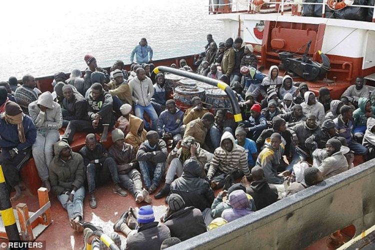 Spaseno više od 300 migranata kod Sicilije