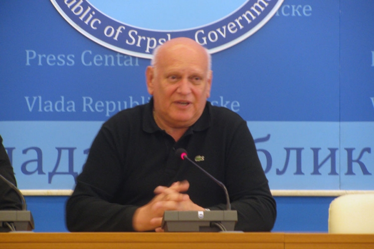 Gavranović posjetio petnaestočlanu porodicu 