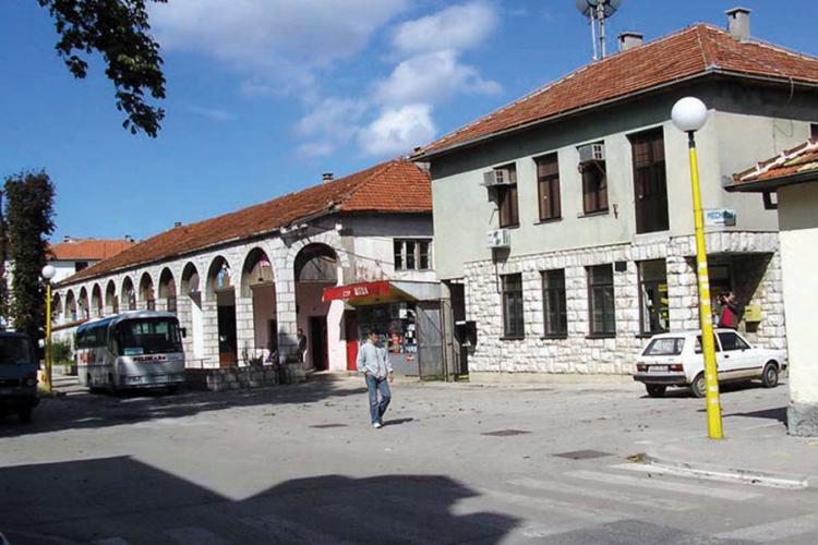 Ljubinje tone u potpunu izolaciju