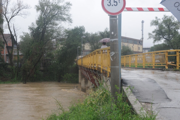 Grad diže kredit za most u Česmi
