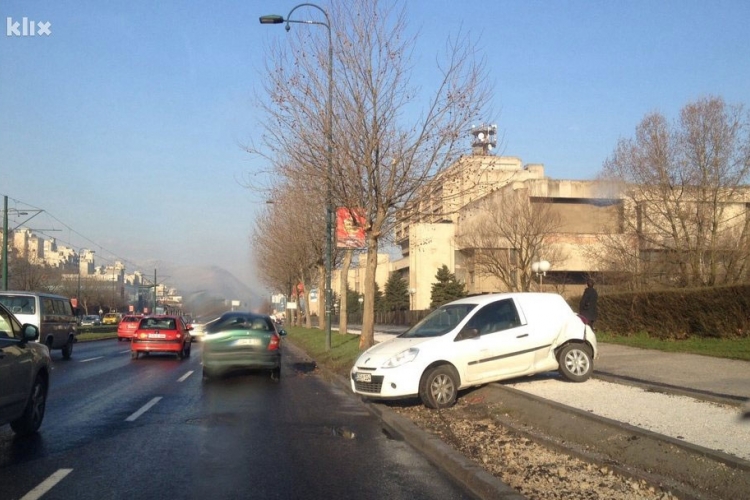 Poledica stvara probleme vozačima
