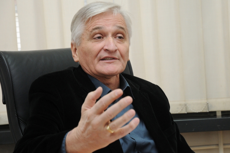 Špirić: Niko ne treba da se svađa zbog mene