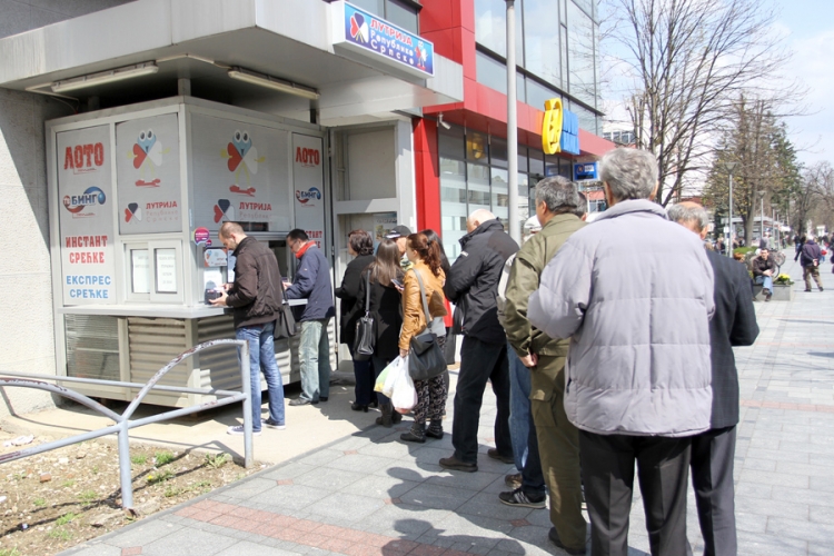 Besparicu liječe loto tiketima