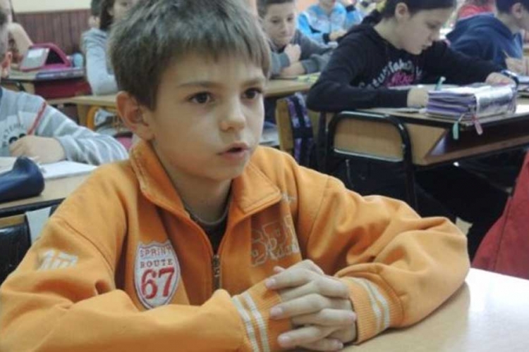 Poštenom dječaku iz Valjeva stipendija i nagrade