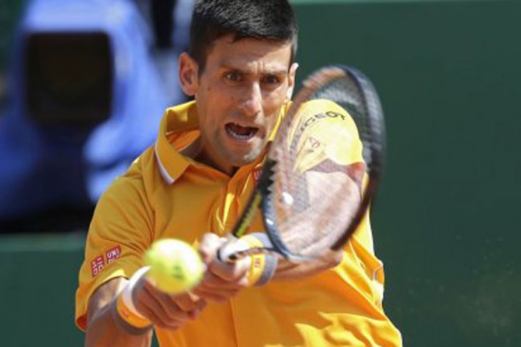 MK: Novak s pola snage na startu