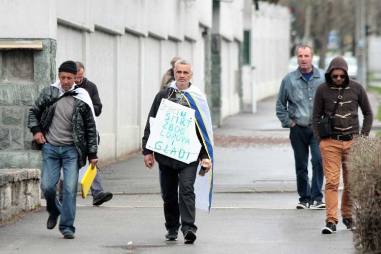 Direktor "Šipada" dao plate bivšim borcima