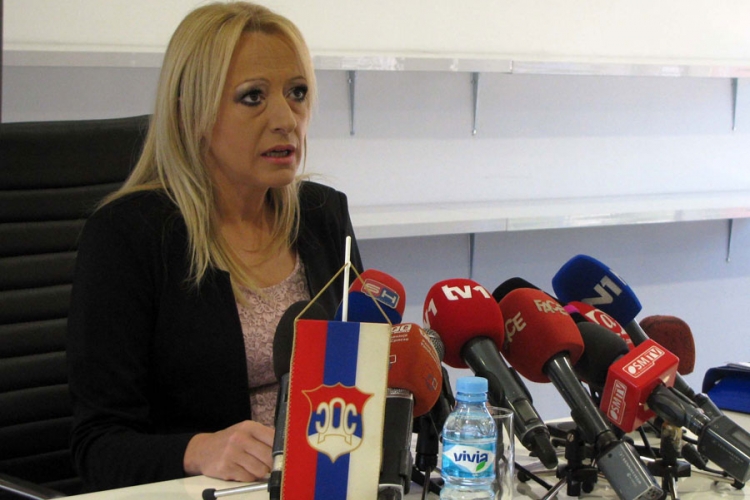 Ukinuti plaćanje iz budžeta naknada za članstvo u raznim tijelima