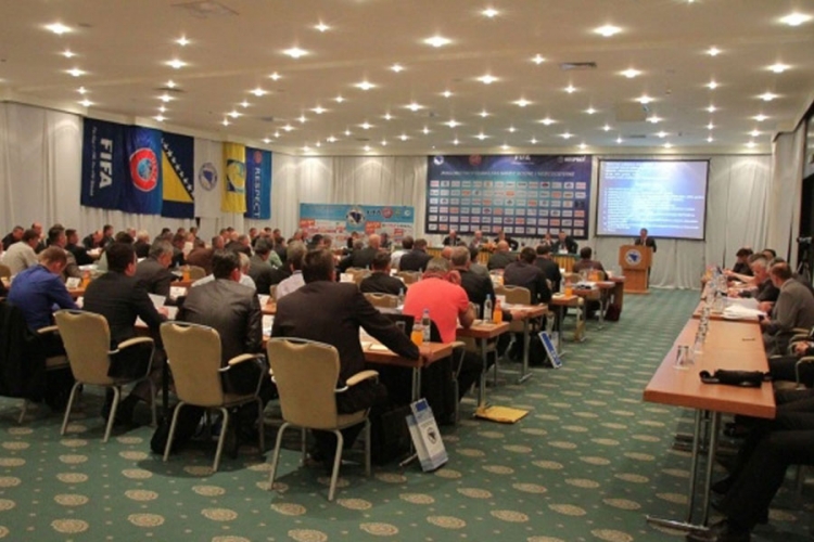 Od sezone 2016/2017. u Premijer ligi BiH manje klubova