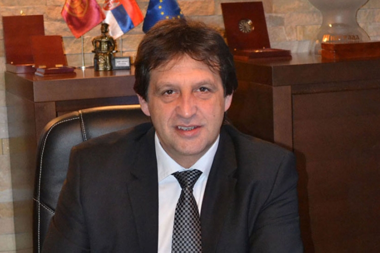Gašić: Srbija posvećena miroljubivoj politici