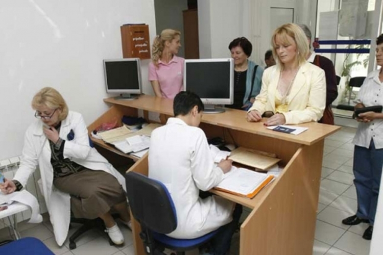 Papirne uputnice i otpusnice idu u prošlost