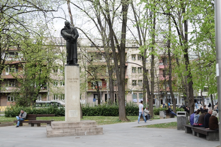 Studenti pali na pitanju za osnovce