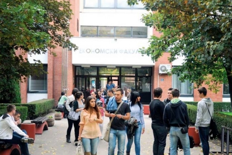 Poslodavci vape za tekstilcima i matematičarima