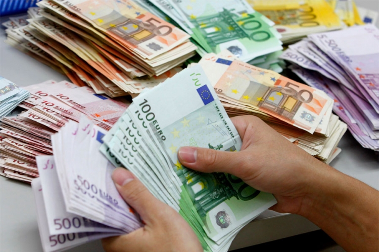 Hrvatska u minusu  2,5 milijarde evra