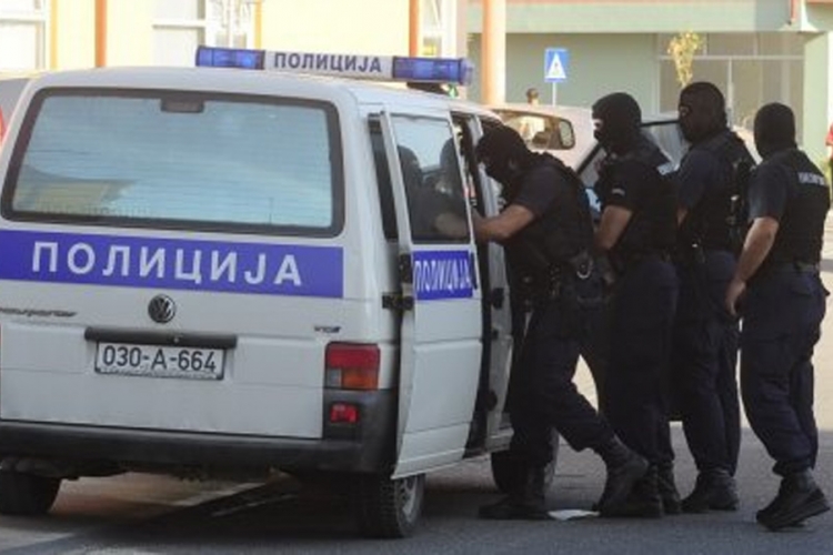 U RS u toku pretresi zbog sumnje na dječiju pornografiju