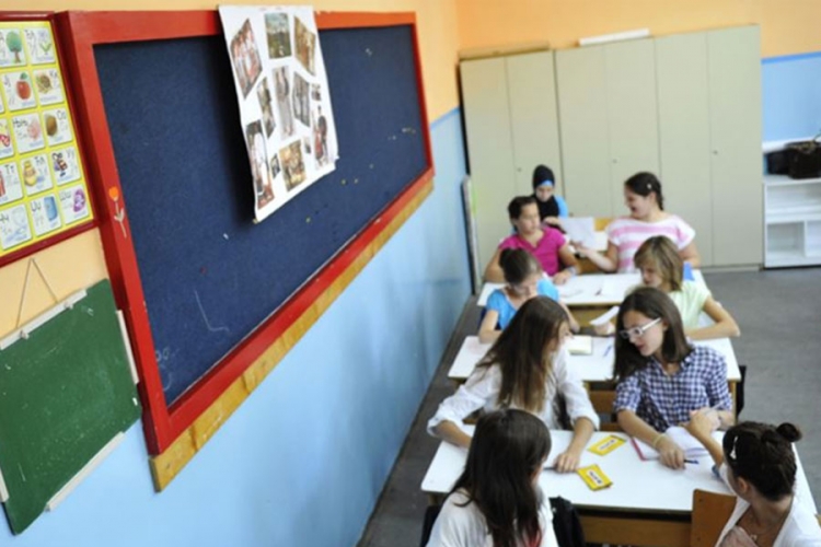 U RS sve manje osnovaca 