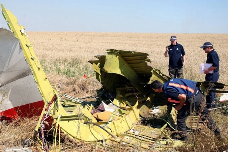 Pronađen veliki broj ostataka ljudi i aviona 