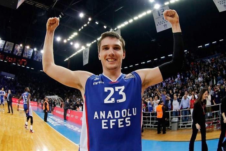 Trojka za slavlje Efesa