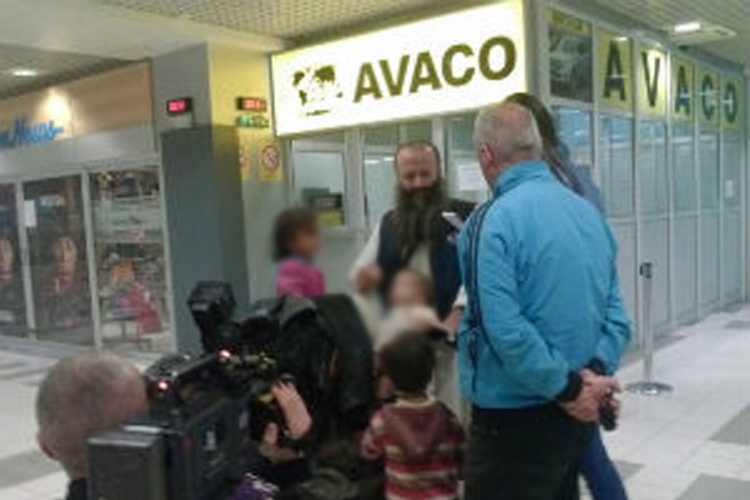 Gegić s djecom iz Jemena doputovao u Beograd