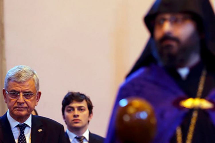 Turski ministar na liturgiji povodom pogroma Jermena