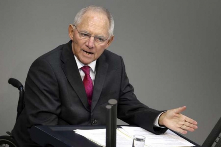 Šojble nagovijestio da se Berlin priprema za bankrot Grčke