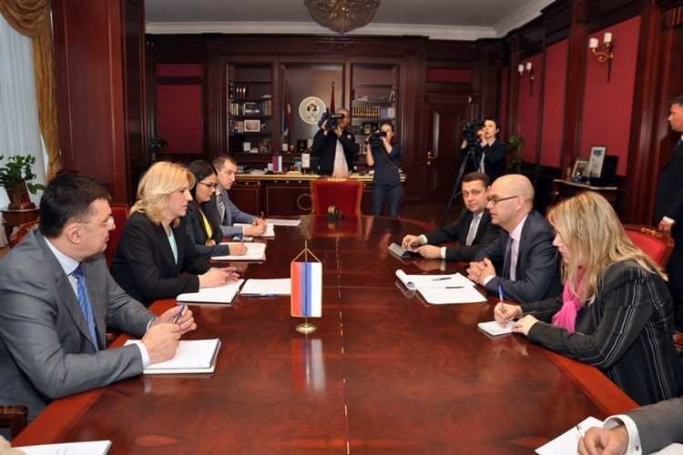 Vlada RS za efikasno provođenje reformi
