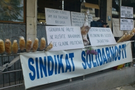 Radnici političarima odnijeli pečeno jagnje